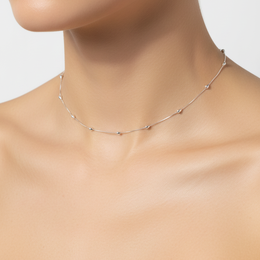 하트 체인 목걸이 착용 이미지