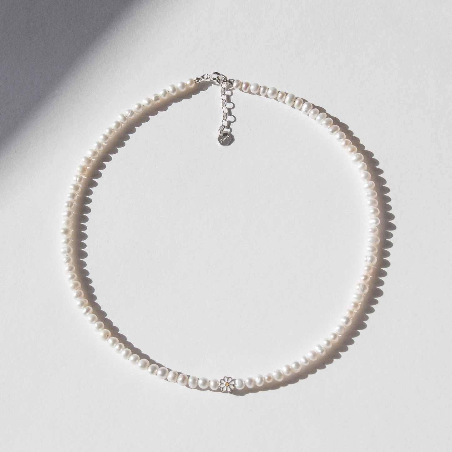 Mini Daisy & Pearl Choker