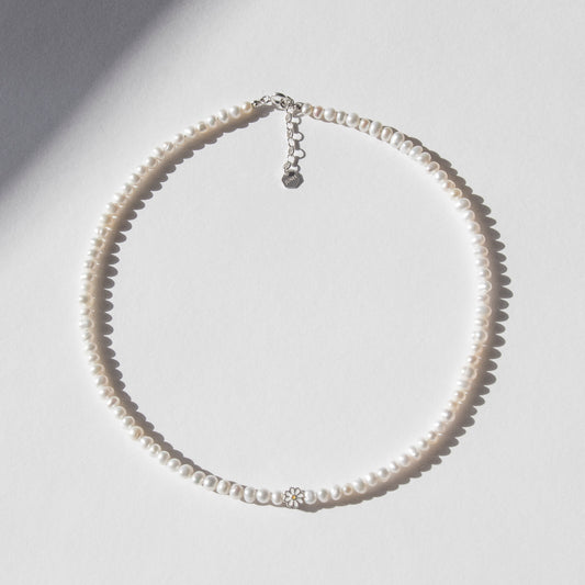 Mini Daisy & Pearl Choker