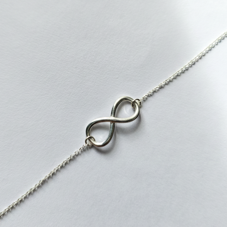 Studio lighting infinity necklace