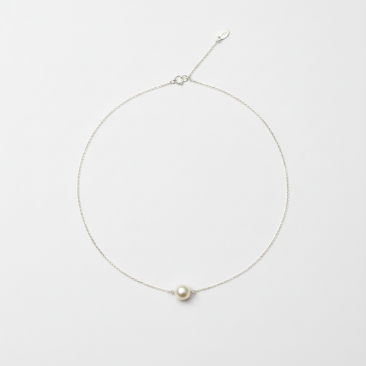 Studio pearl necklace circle arrangement